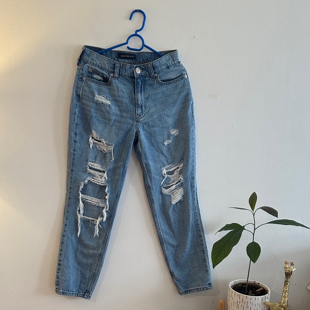Forever 21 Distressed Denim Mom Jeans - Preloved